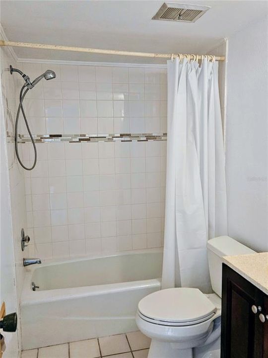 На продажу: $119,900 (2 спален, 2 ванн, 1290 Квадратных фут)