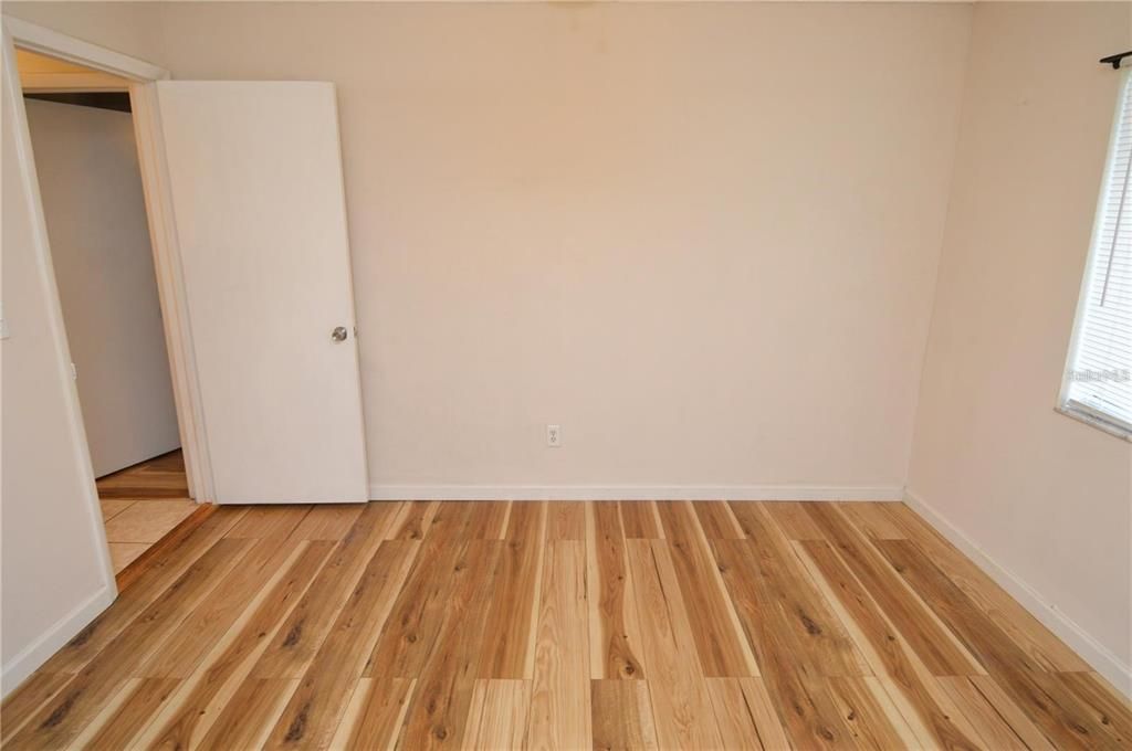 For Rent: $1,600 (2 beds, 1 baths, 1000 Square Feet)