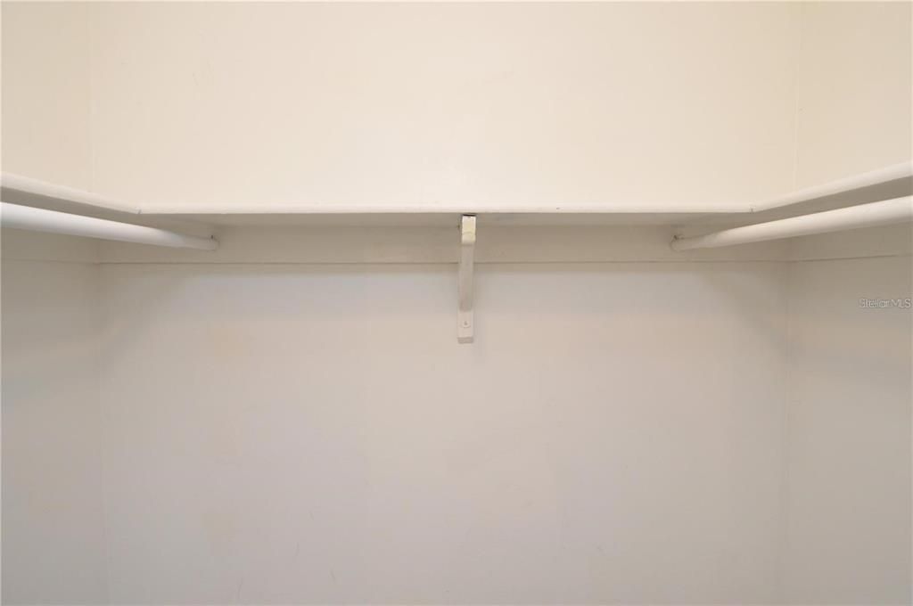 For Rent: $1,600 (2 beds, 1 baths, 1000 Square Feet)