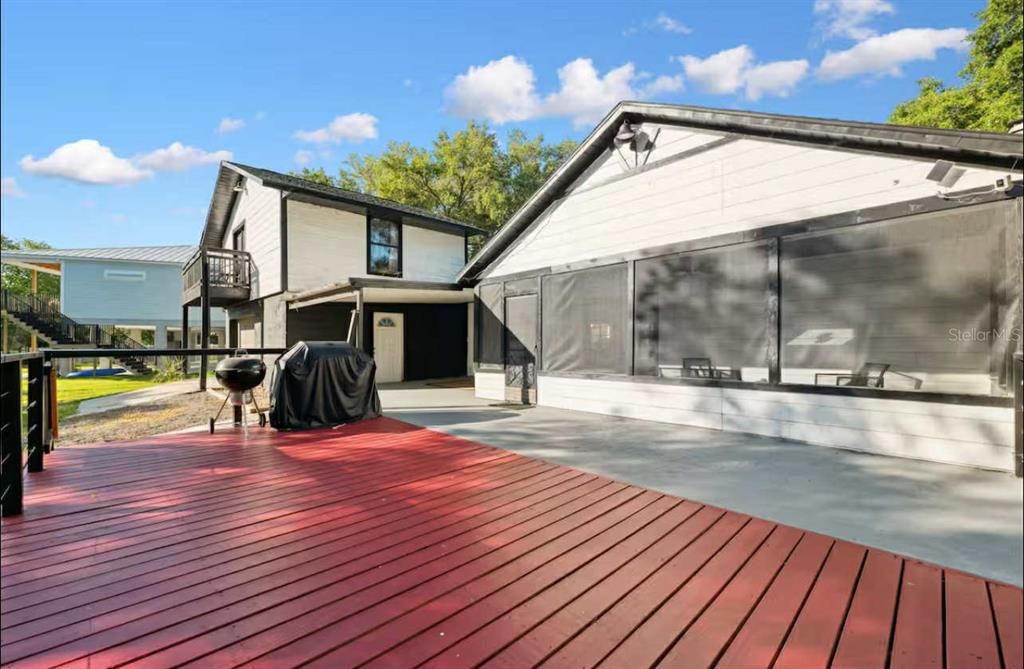 待售: $950,000 (3 贝兹, 2 浴室, 2393 平方英尺)