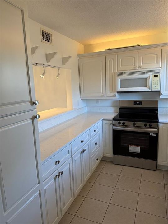 En Renta: $2,200 (2 camas, 2 baños, 1115 Pies cuadrados)