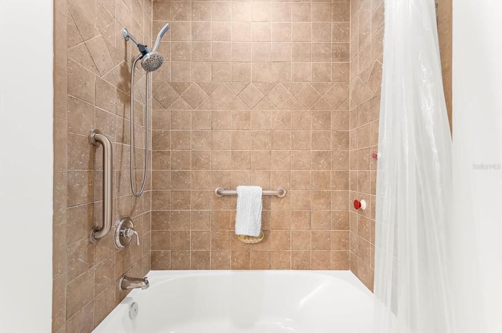 待售: $1,600,000 (3 贝兹, 3 浴室, 1845 平方英尺)