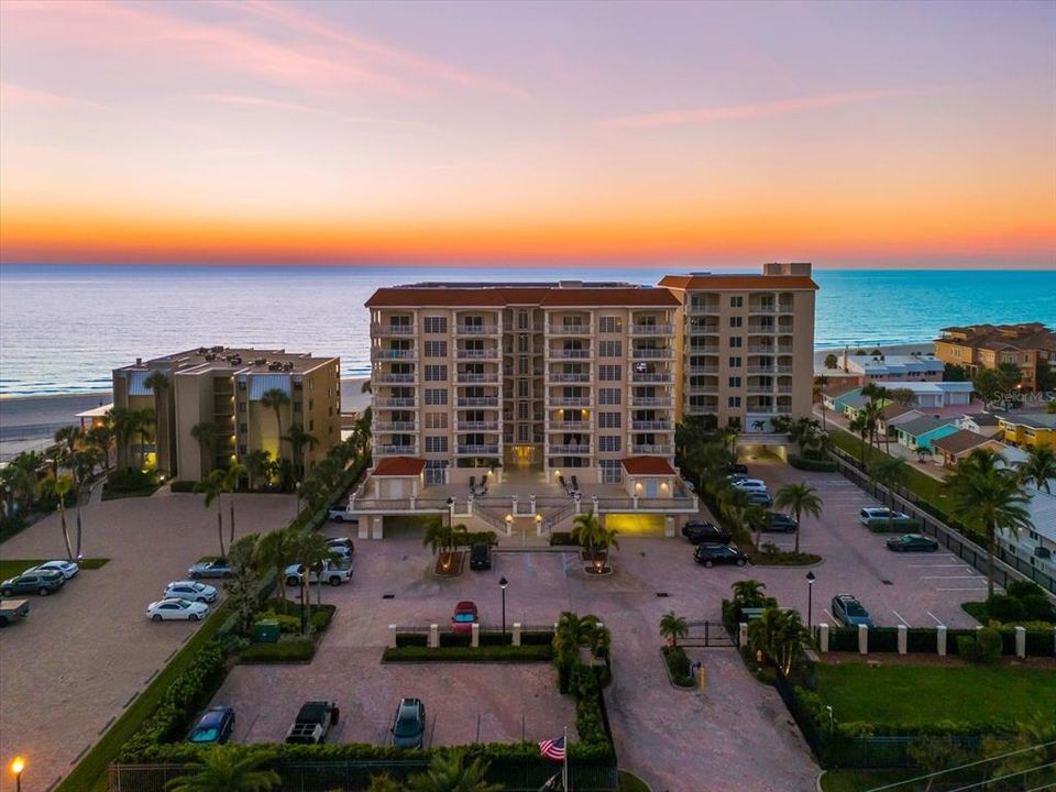 待售: $1,600,000 (3 贝兹, 3 浴室, 1845 平方英尺)