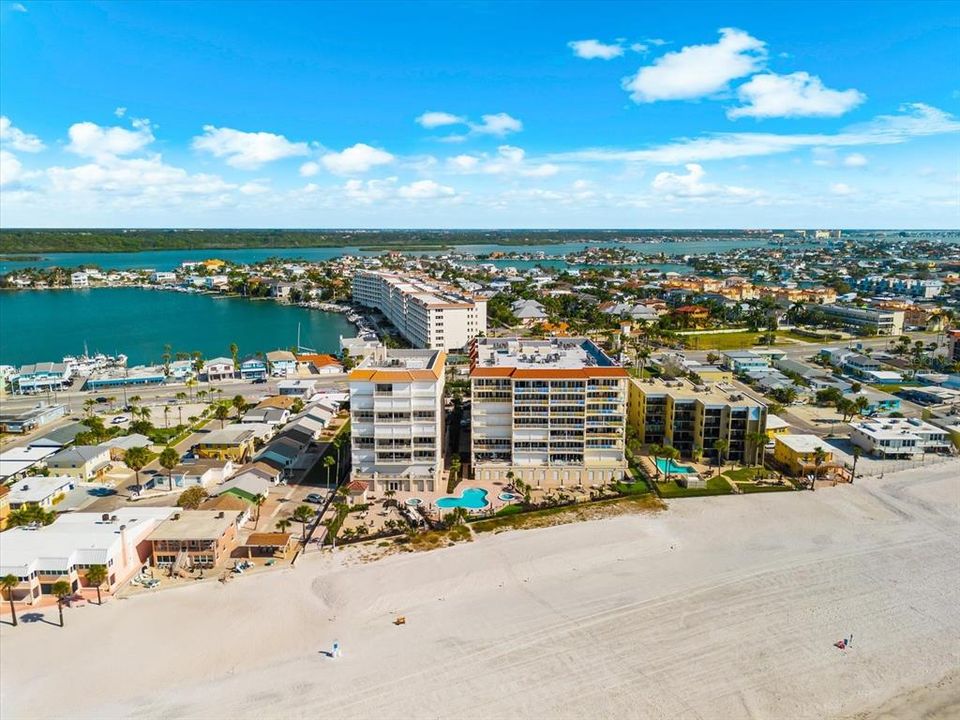 待售: $1,600,000 (3 贝兹, 3 浴室, 1845 平方英尺)