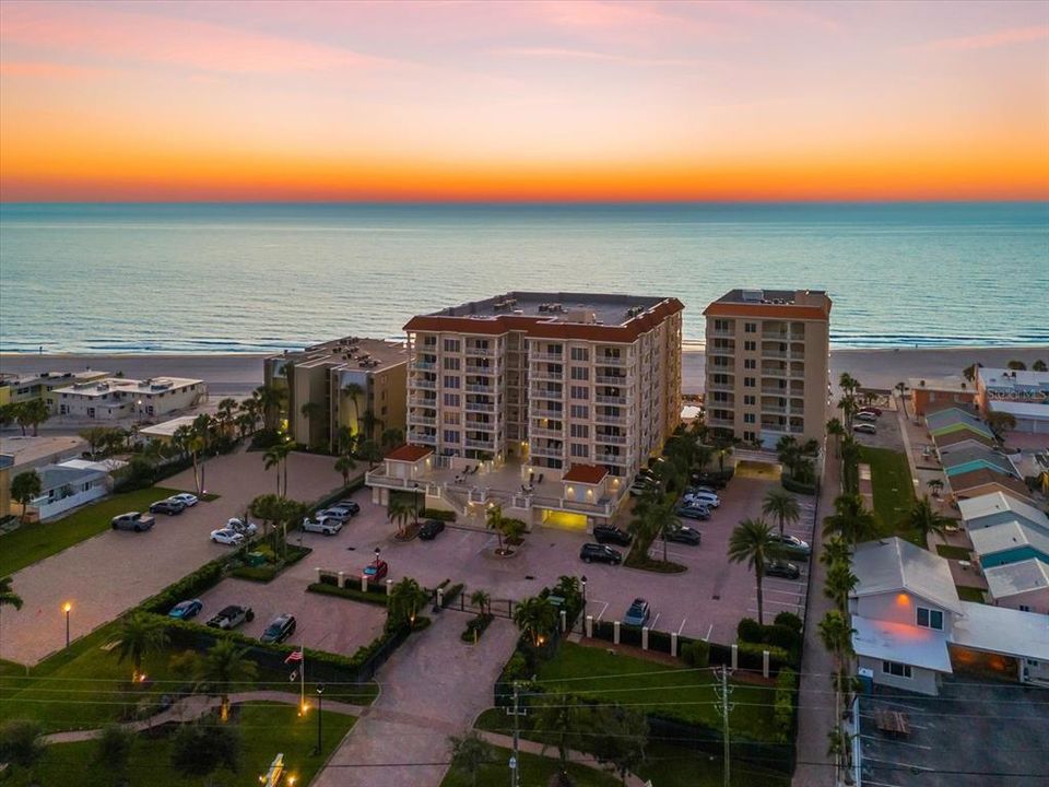 待售: $1,600,000 (3 贝兹, 3 浴室, 1845 平方英尺)