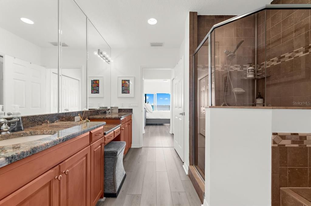 待售: $1,600,000 (3 贝兹, 3 浴室, 1845 平方英尺)