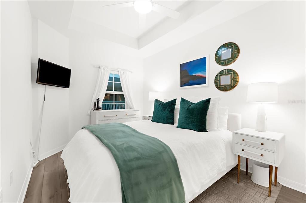 待售: $1,600,000 (3 贝兹, 3 浴室, 1845 平方英尺)