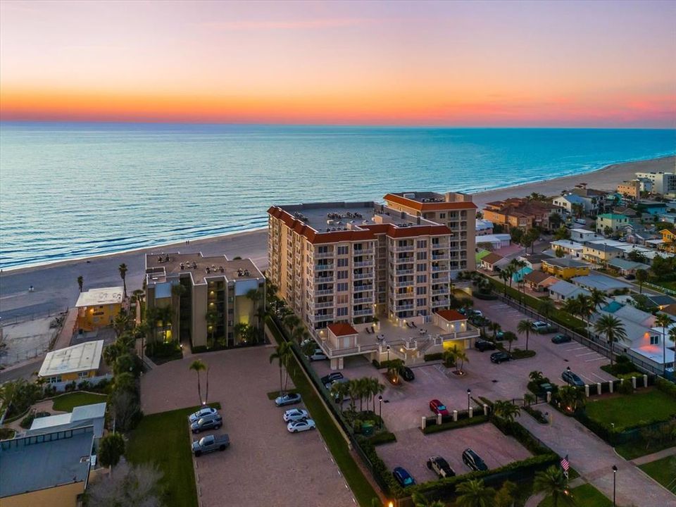 待售: $1,600,000 (3 贝兹, 3 浴室, 1845 平方英尺)