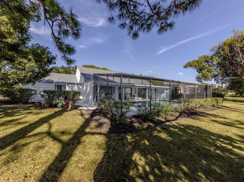 For Sale: $439,900 (2 beds, 2 baths, 1754 Square Feet)