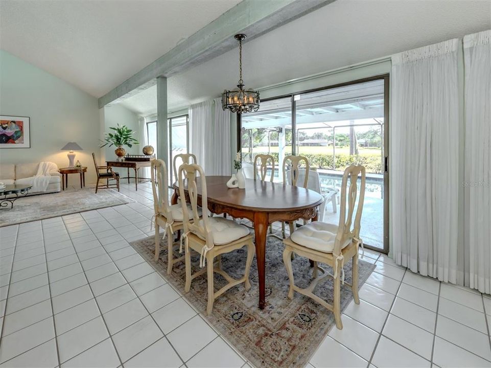 For Sale: $439,900 (2 beds, 2 baths, 1754 Square Feet)