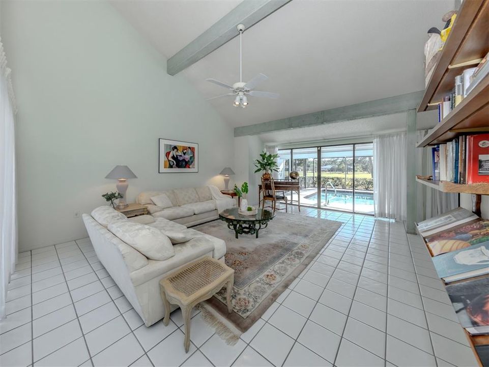 For Sale: $439,900 (2 beds, 2 baths, 1754 Square Feet)