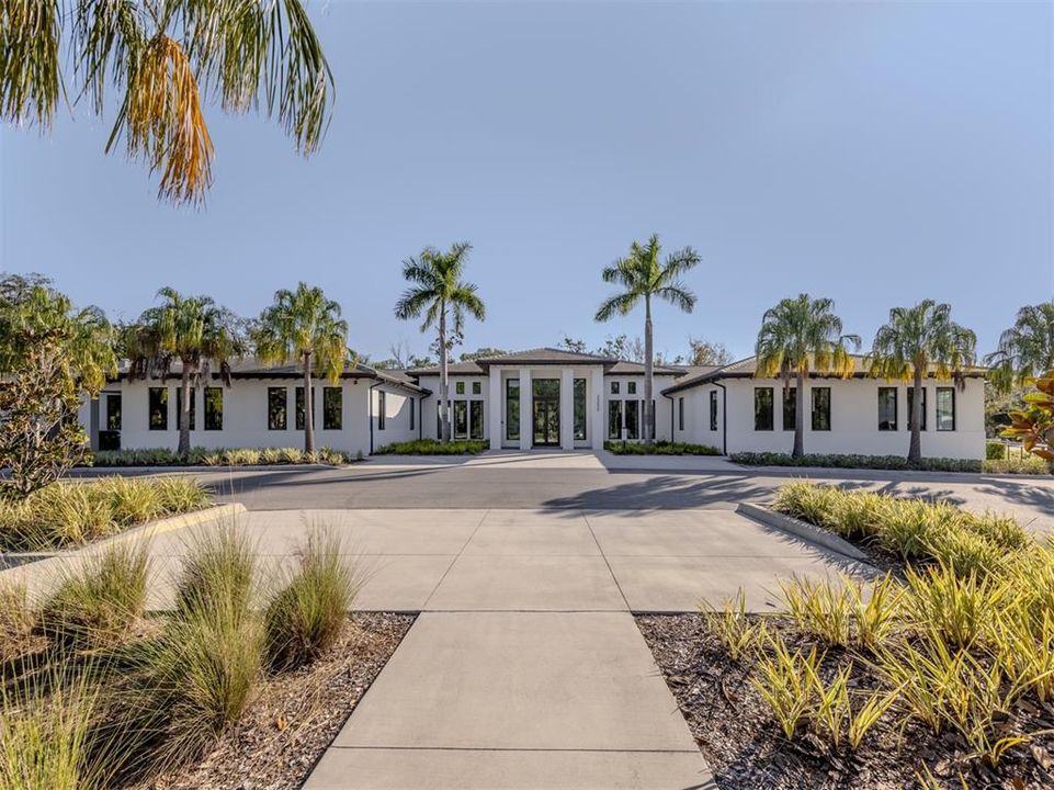 For Sale: $439,900 (2 beds, 2 baths, 1754 Square Feet)