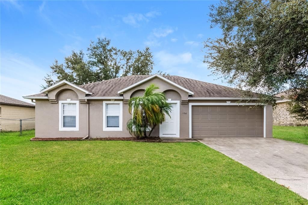 合同活跃: $1,799 (3 贝兹, 2 浴室, 1960 平方英尺)