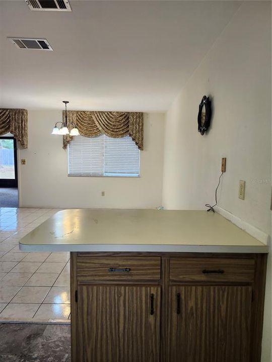 For Sale: $219,900 (3 beds, 2 baths, 1237 Square Feet)