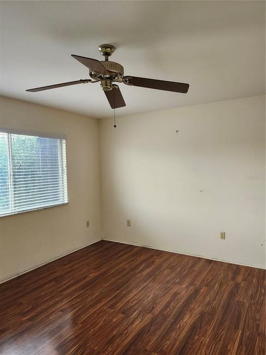 For Sale: $219,900 (3 beds, 2 baths, 1237 Square Feet)