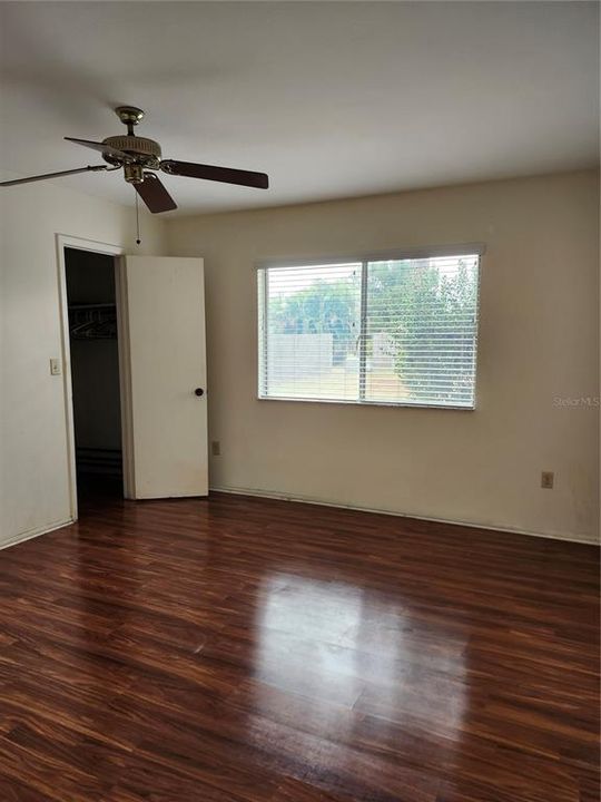 For Sale: $219,900 (3 beds, 2 baths, 1237 Square Feet)