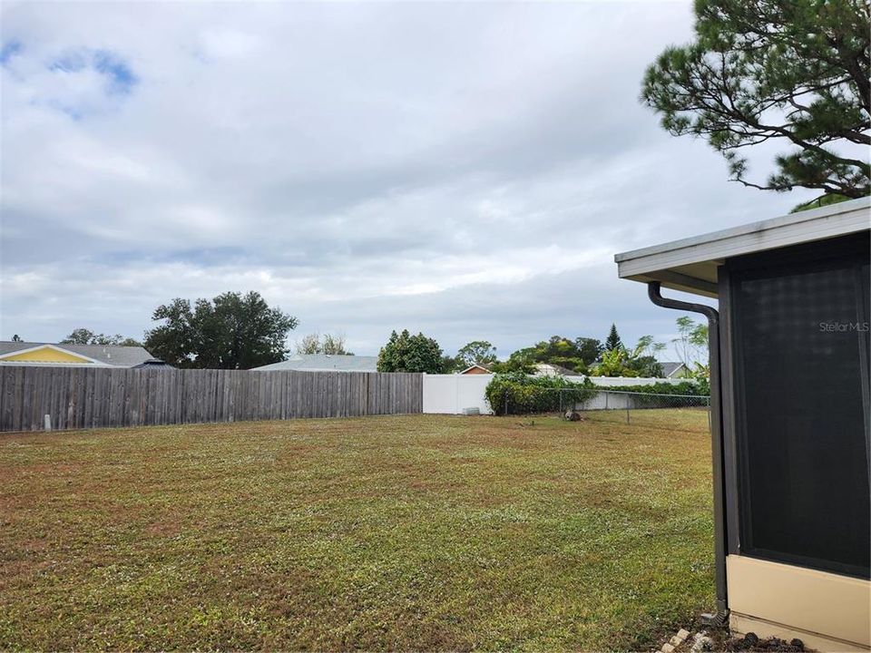 For Sale: $219,900 (3 beds, 2 baths, 1237 Square Feet)