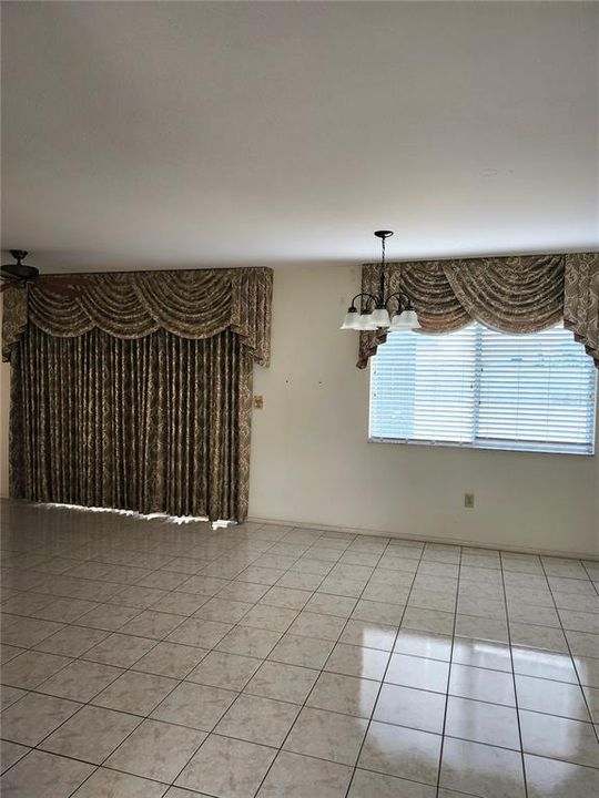 For Sale: $219,900 (3 beds, 2 baths, 1237 Square Feet)