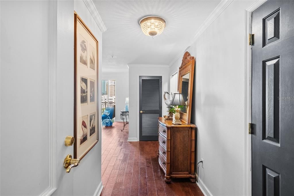 For Sale: $975,000 (2 beds, 2 baths, 1453 Square Feet)