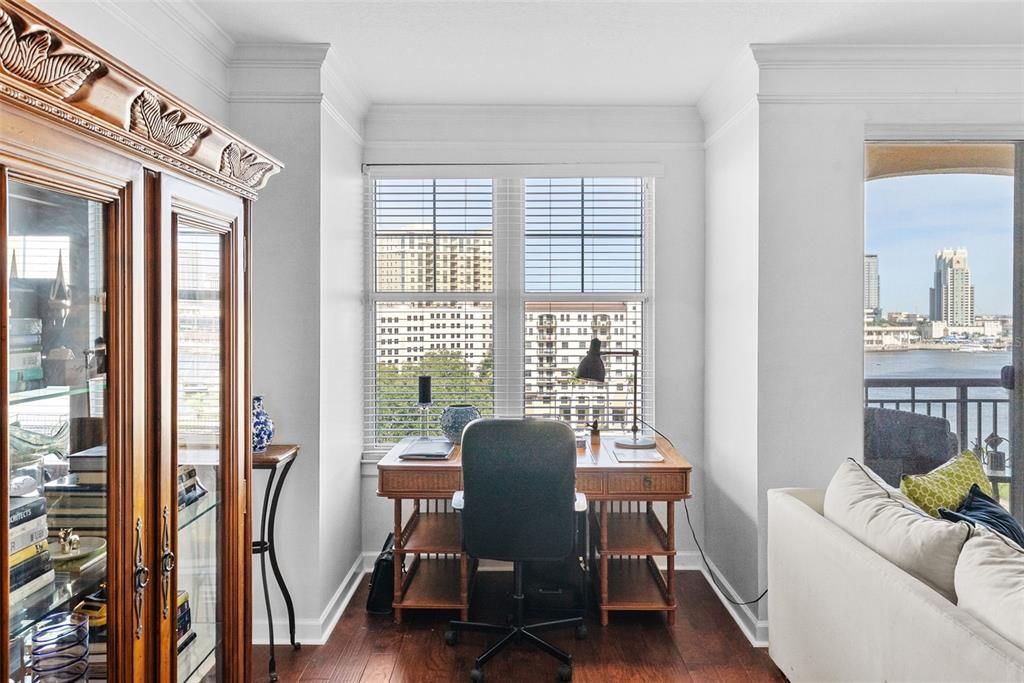 For Sale: $975,000 (2 beds, 2 baths, 1453 Square Feet)