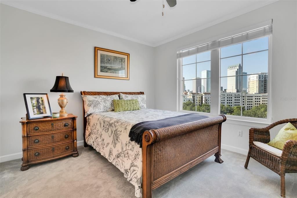 For Sale: $975,000 (2 beds, 2 baths, 1453 Square Feet)