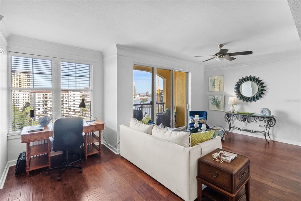 For Sale: $975,000 (2 beds, 2 baths, 1453 Square Feet)