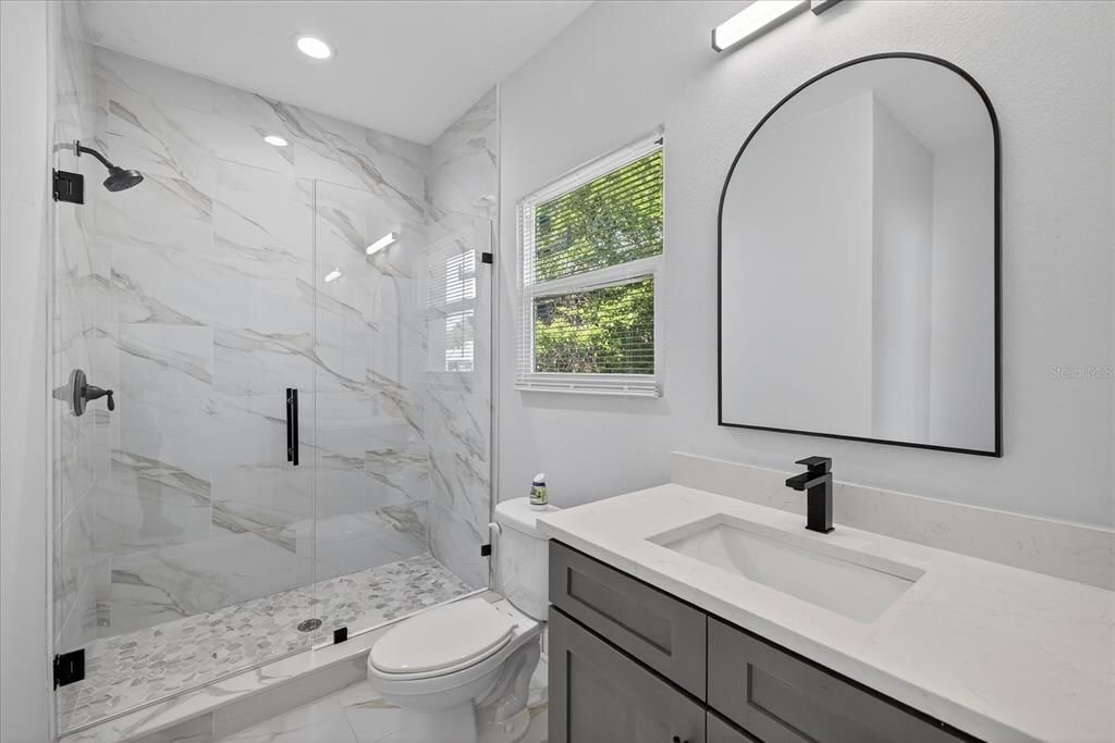 На продажу: $325,000 (3 спален, 2 ванн, 1340 Квадратных фут)