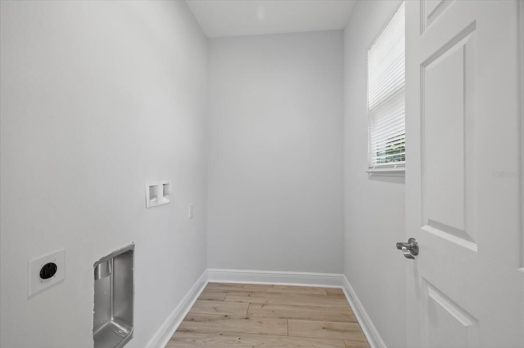 На продажу: $325,000 (3 спален, 2 ванн, 1340 Квадратных фут)