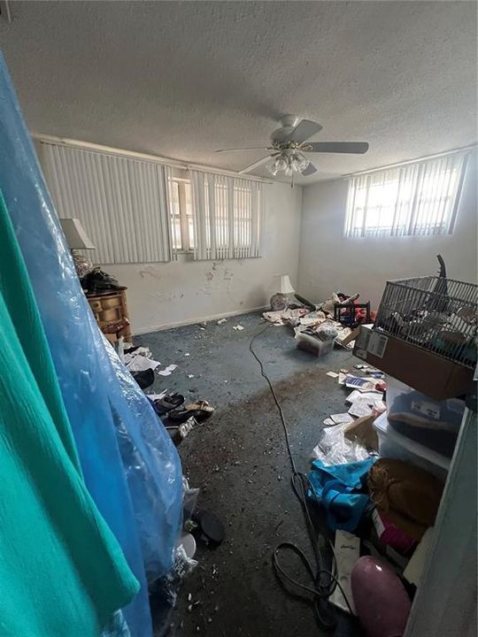 Activo con contrato: $210,000 (2 camas, 2 baños, 1350 Pies cuadrados)