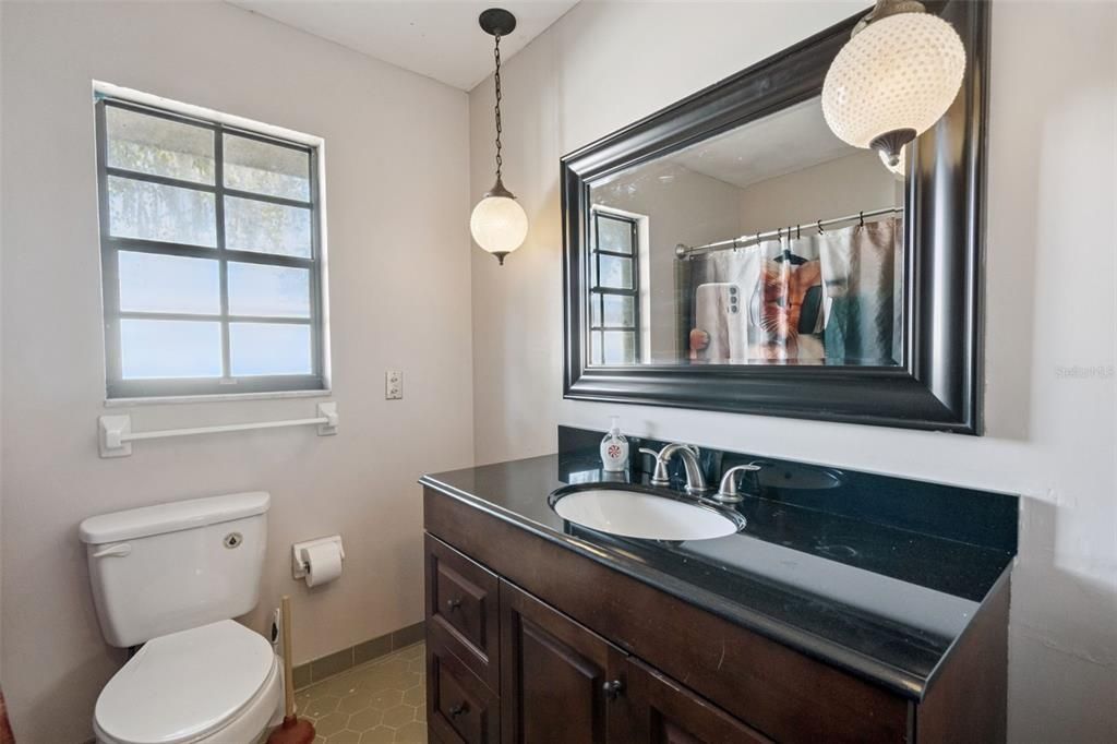 For Sale: $370,000 (4 beds, 3 baths, 2596 Square Feet)