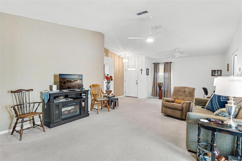 En Venta: $210,000 (2 camas, 2 baños, 1162 Pies cuadrados)