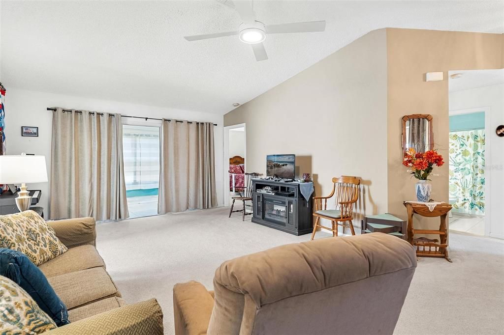 En Venta: $210,000 (2 camas, 2 baños, 1162 Pies cuadrados)