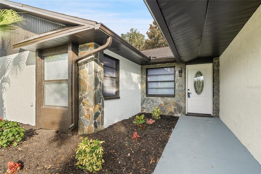 For Sale: $485,000 (5 beds, 4 baths, 2143 Square Feet)