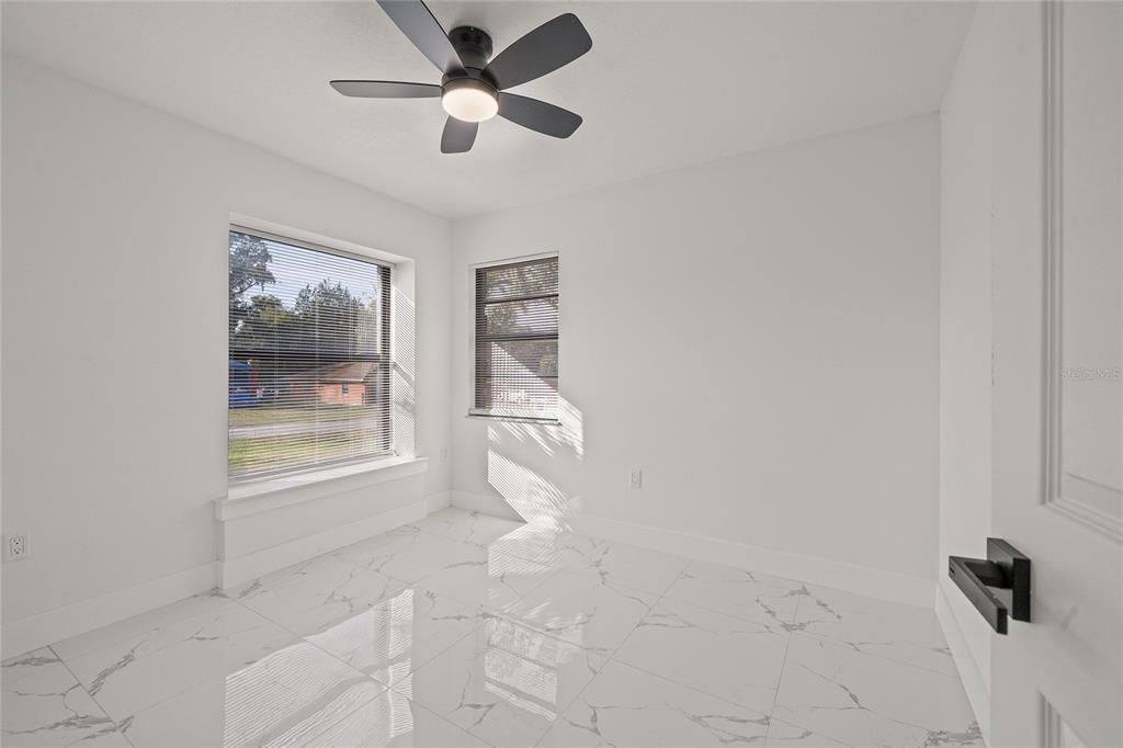 For Sale: $485,000 (5 beds, 4 baths, 2143 Square Feet)