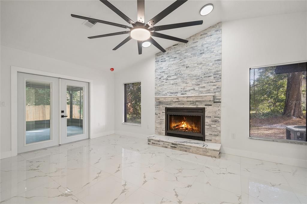 For Sale: $485,000 (5 beds, 4 baths, 2143 Square Feet)