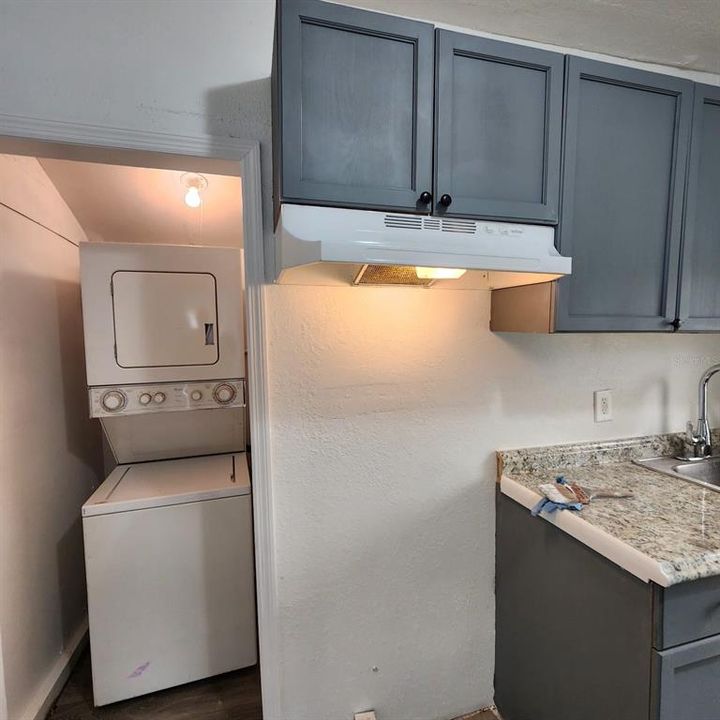 For Sale: $75,000 (2 beds, 1 baths, 710 Square Feet)