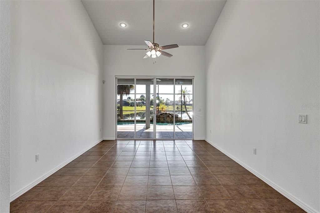 En Venta: $864,900 (4 camas, 3 baños, 3316 Pies cuadrados)