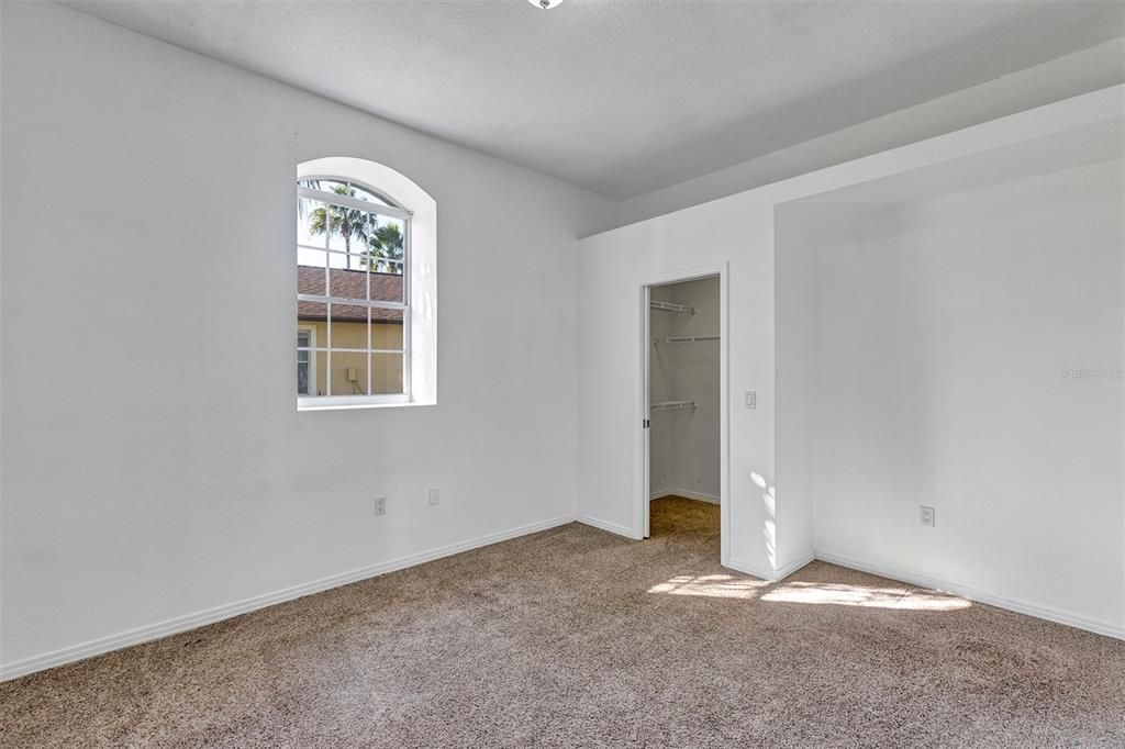 En Venta: $864,900 (4 camas, 3 baños, 3316 Pies cuadrados)