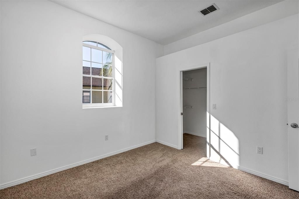 En Venta: $864,900 (4 camas, 3 baños, 3316 Pies cuadrados)