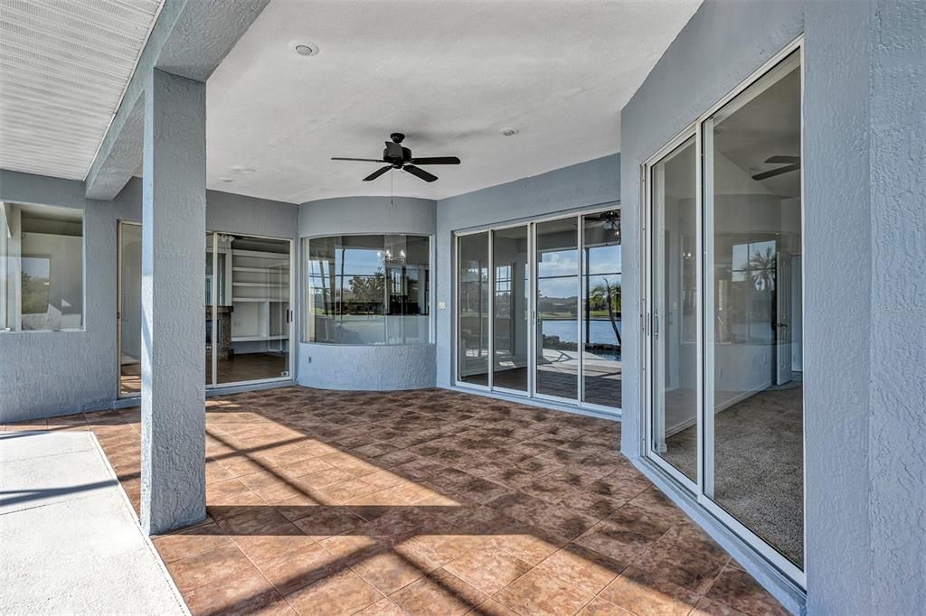 En Venta: $864,900 (4 camas, 3 baños, 3316 Pies cuadrados)