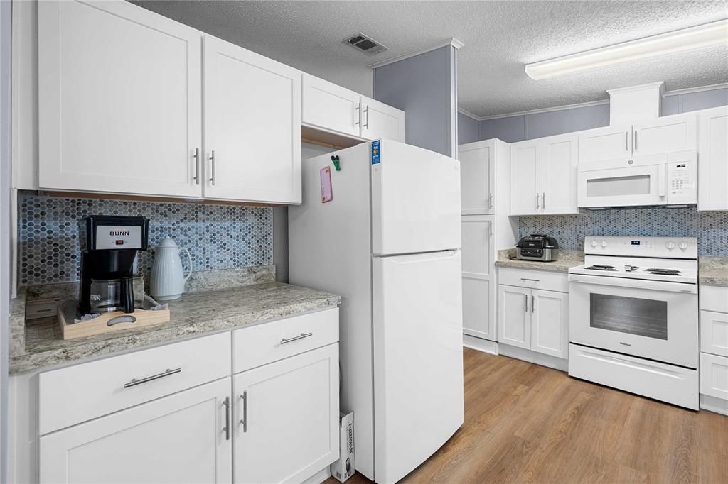 En Venta: $219,500 (2 camas, 2 baños, 1404 Pies cuadrados)