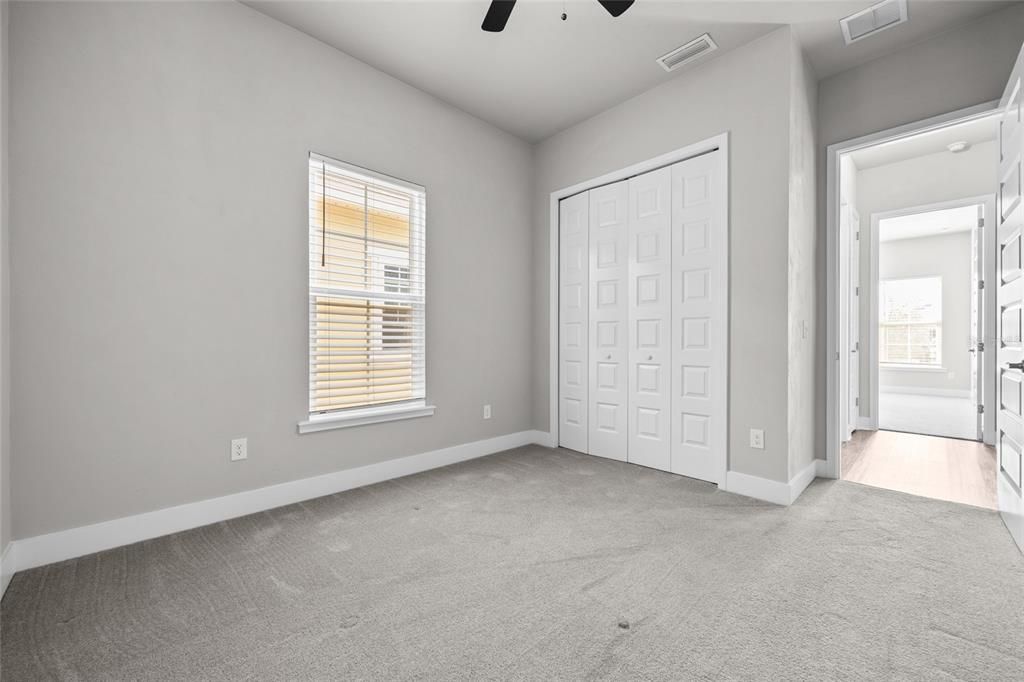 待售: $389,900 (3 贝兹, 2 浴室, 1679 平方英尺)