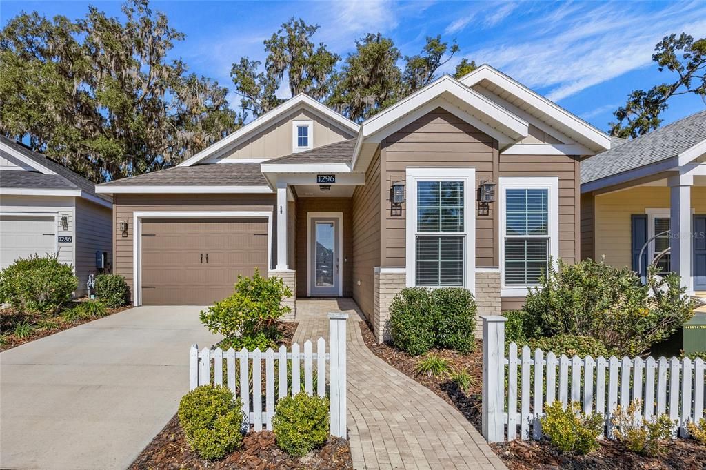 待售: $389,900 (3 贝兹, 2 浴室, 1679 平方英尺)