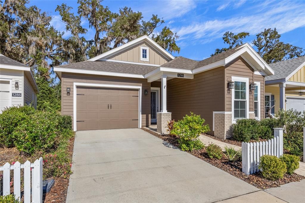 待售: $389,900 (3 贝兹, 2 浴室, 1679 平方英尺)