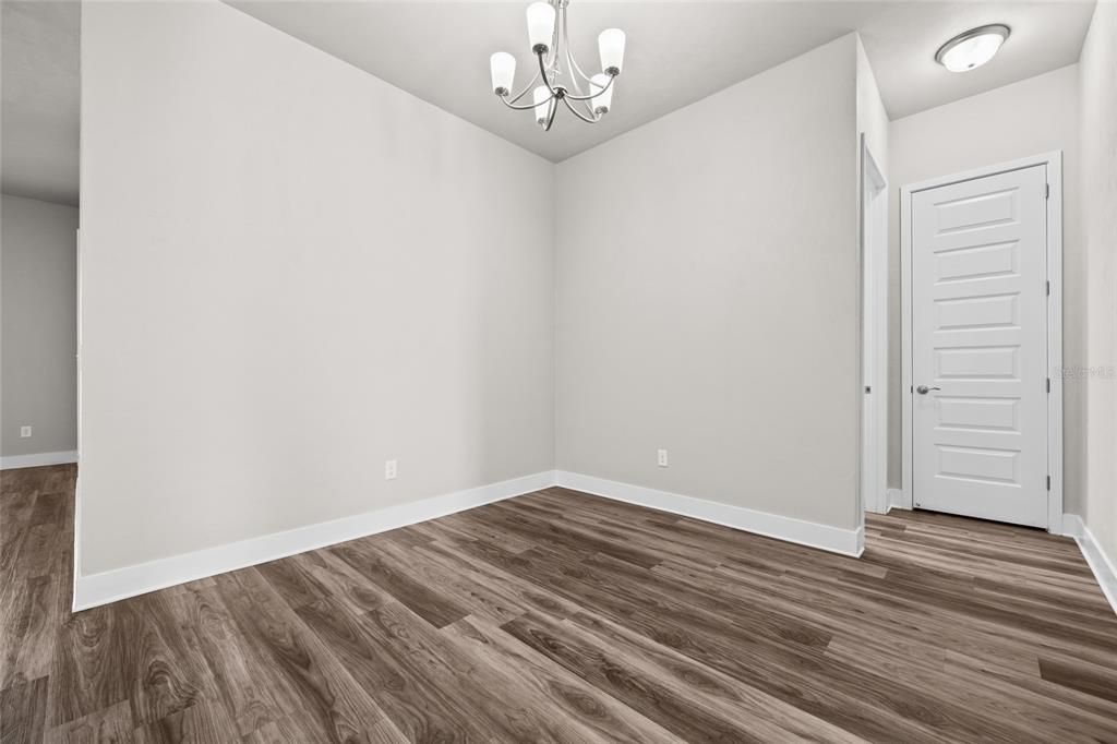 待售: $389,900 (3 贝兹, 2 浴室, 1679 平方英尺)