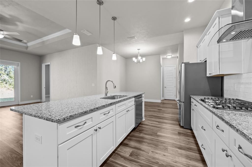 待售: $389,900 (3 贝兹, 2 浴室, 1679 平方英尺)