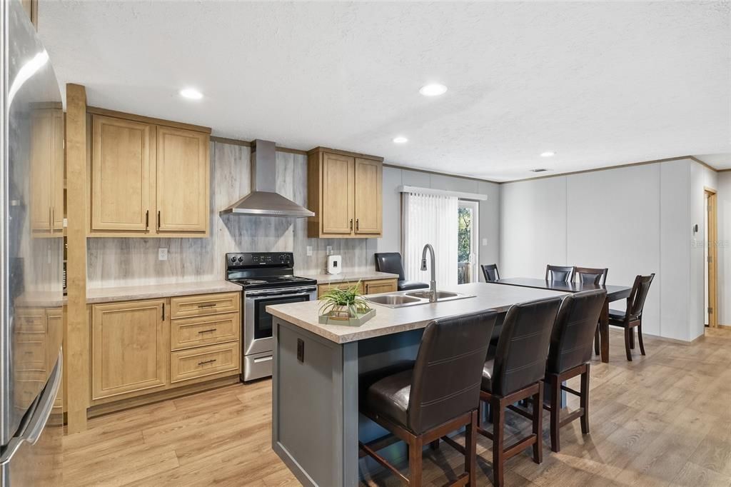 待售: $249,000 (3 贝兹, 2 浴室, 1512 平方英尺)