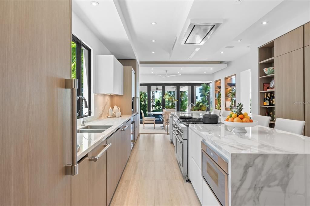 待售: $19,500,000 (6 贝兹, 6 浴室, 7313 平方英尺)