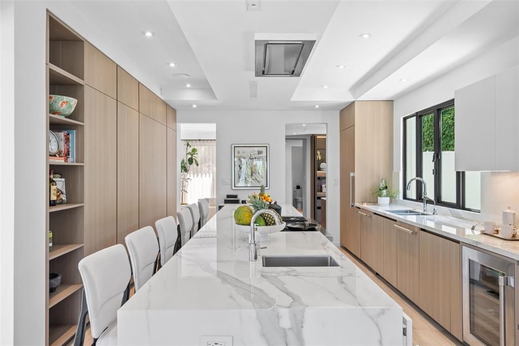 待售: $19,500,000 (6 贝兹, 6 浴室, 7313 平方英尺)