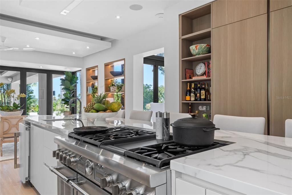 待售: $19,500,000 (6 贝兹, 6 浴室, 7313 平方英尺)